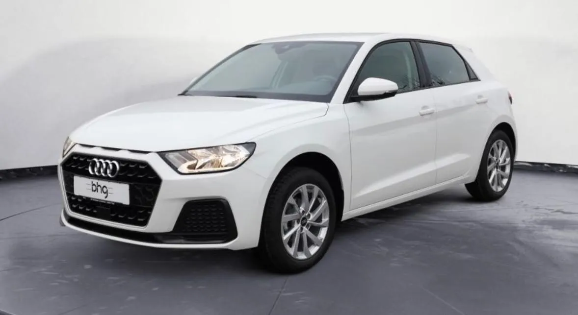 AUDI A1 SPB 25 TFSI Admired Image 1